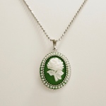 薔薇とパールのカメオ　ペンダント【ロジウム.グリーン】