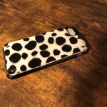 chikkoro27様専用 ハラコ素材ダルメシアン柄白黒 iPhone8ケース