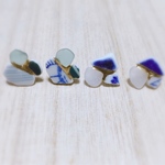 【やきものシリーズ】シーグラス と陶器の金継ぎピアス【緑or青】