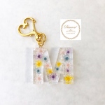 【haru様オーダー】イニシャル ハーバリウムキーホルダーM