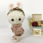 ちょっと横向き♡ヘアーバンドの白うさぎちゃん♪