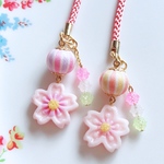 巻き玉＊桜色✿根付けストラップ☆