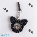 黒猫のイヤホンジャック