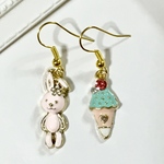 〈再販〉可愛いうさぎさん   アシンメトリー ピアス