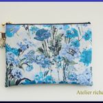 ★LIBERTY　Karena　カレナ　20B　中布・1＋2分割ポケット付きポーチ　