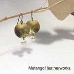 ◎満月イヤリング◎真鍮 コットンパール 秋冬 上品 秋の夜長  イッテンモノ ご褒美 槌目月 moon