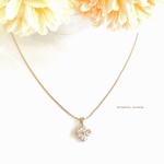 お花の🌼のキュービックジルコニア✨の、ネックレス