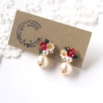 椿ピアス/イヤリング