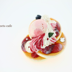 ベリーパンケーキのブローチ