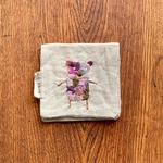  モザイク・ダーニング刺繍・ハーフハンカチ(キナリ)