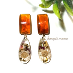 500円☆長方形(琥珀)☆小ぶり花レジンのピアス/イヤリング