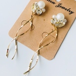 【結婚式・パーティ】上品ピアス／イヤリング