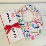 パリの猫ちゃんスタイ付きお祝い封筒　短冊名入れ対応　出産祝いや誕生祝いに！