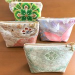 帯から作った小ぶりのポーチ♪色々系♪帯リメイク／化粧ポーチ／小物入れ