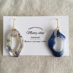 blue＆white＊botanical 変形フープ ピアス/イヤリング