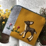 🦌felt  de  patchwork子鹿のポーチ🦌