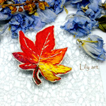 紅葉のイラスト刺繍ブローチ