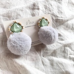 ふわふわファーとビーズ刺繍♡グレー