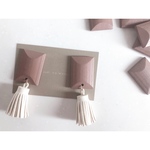brown wood ring × fringe