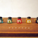 ミニチュアインクのピアス　ミドリ