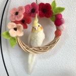 ルチノーオカメインコとお花のリース♪羊毛フェルト