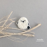 刺繍ブローチ「シマエナガ」
