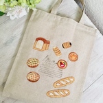 【SALE】ふんわりパンの 羊毛刺繍トート