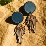 送料無料　大人エスニックなスモーキーブルーのイヤリング