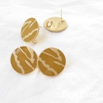 2pcs デザインピアス 和柄 マスタード