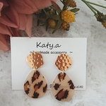 【値下げ】レオパードピアス⚜﻿イヤリング（ブラウン）