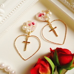 【再販】お花ハートとパール　～ハート＆クロス～　イヤリング/ピアス/花/かすみ草/ハート/レジン/パール/クロス/十字架