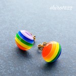 虹のピアス