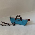 《受注製作》めがねバッグ●ライトブルー　イニシャル刻印（メガネケース／ペンケース）