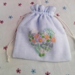 ガーゼハート型刺繍巾着ポーチ（ブルー系）**送料無料**