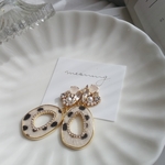 SWAROVSKI ビジュー＊レオパード ピアス&イヤリング 
