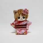 着物を着た茶白さん