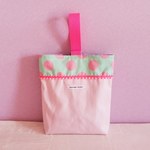 pink帆布とミニボンボンなシューズケース