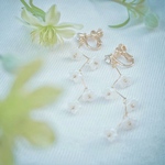 ❉おやゆび姫の花冠❉　枝垂れかすみ草イヤリング・ピアス