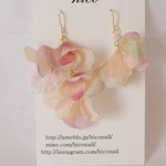 fuwafuwaお花ピアス・イヤリング　A