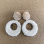 送料無料 ファー ピアス