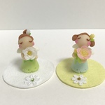 砂糖菓子みたいな♬ 秋のバラを持つ天使さん(セレクト)