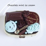 チョコミントアイスのビターなピルケース