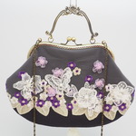 ネコバス様のご注文品☆気持ち華やぐ☆がま口バッグ（口金21センチ）刺繍花柄