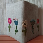 北欧風お花刺繍の文庫本サイズのブックカバーA