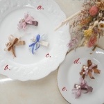 Soft ribbon bijou clip