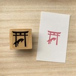 鳥居と狐