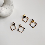 べっ甲W square earring
