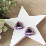 ビーズ刺繍＊パープル☺︎パールさんかくピアス