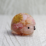 小さなハリネズミのオルゴナイト～ピンクオパール・ローズクォーツ