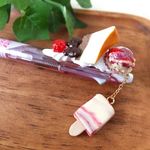 ラズベリー＆チーズケーキ☆アイスクリームパフェのスイーツデコ☆２wayペン